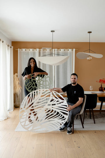 Daisie et Pierre-Louis Cazade sont un couple passionné par les voyages, la décoration et l'artisanat.